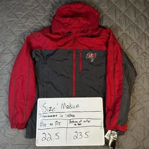 Tampa Bay Buccaneers Jacket Mens Medium Gray Red NFL Football Florida Outdoors
